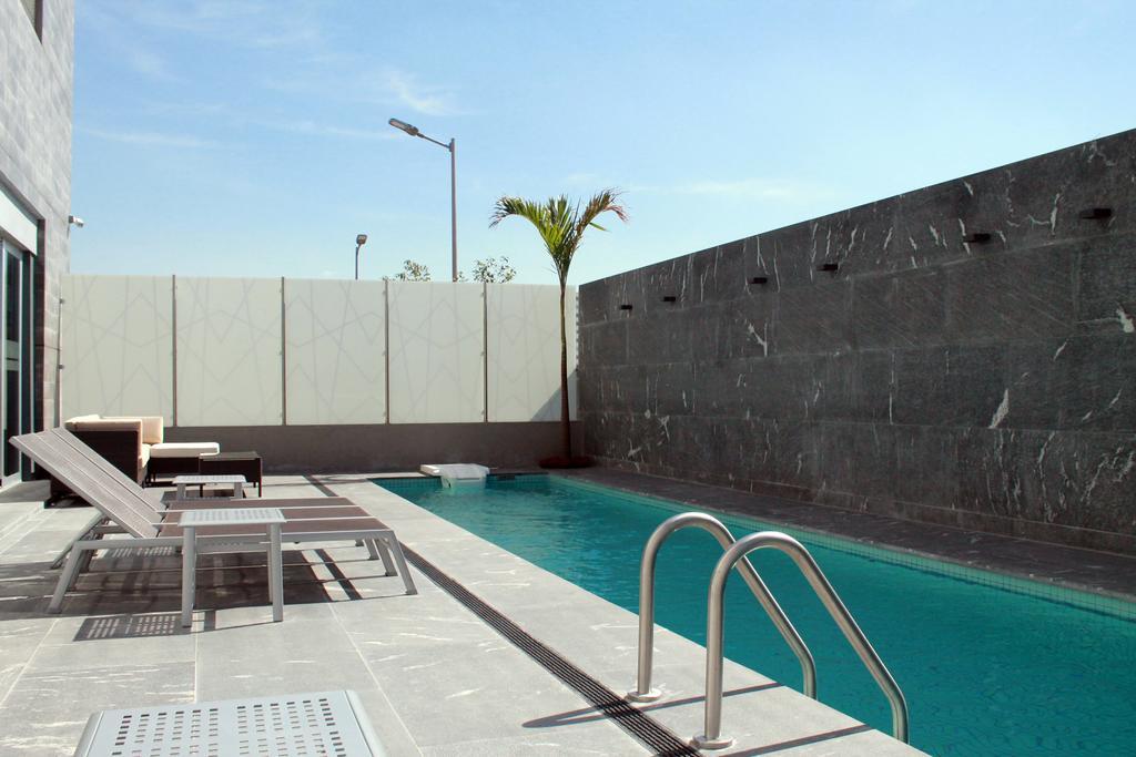 Casa Business Hotel 4*