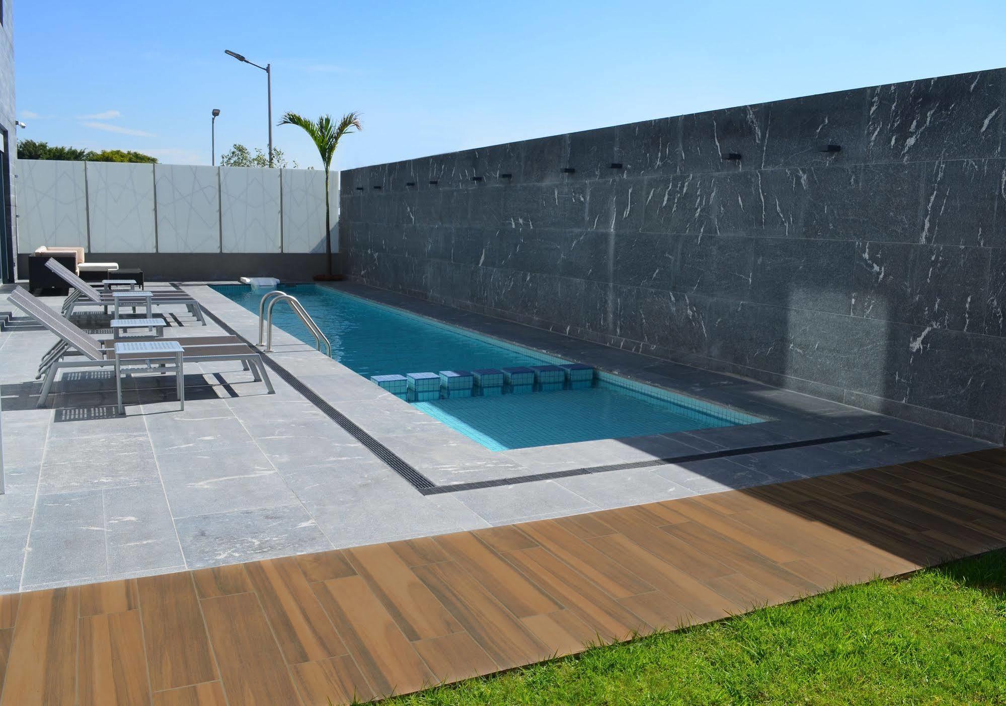 Casa Business